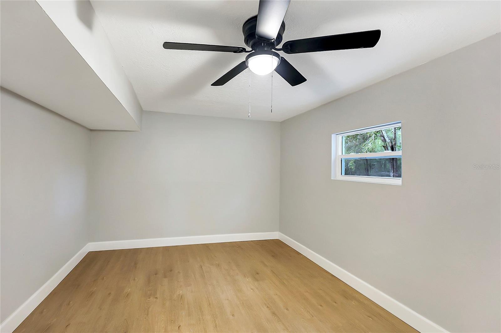 Image 22 of 34 For 5321 9th Place