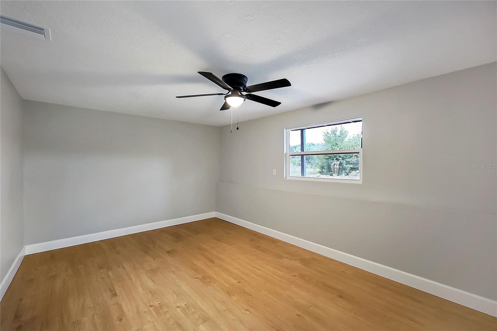 Image 24 of 34 For 5321 9th Place