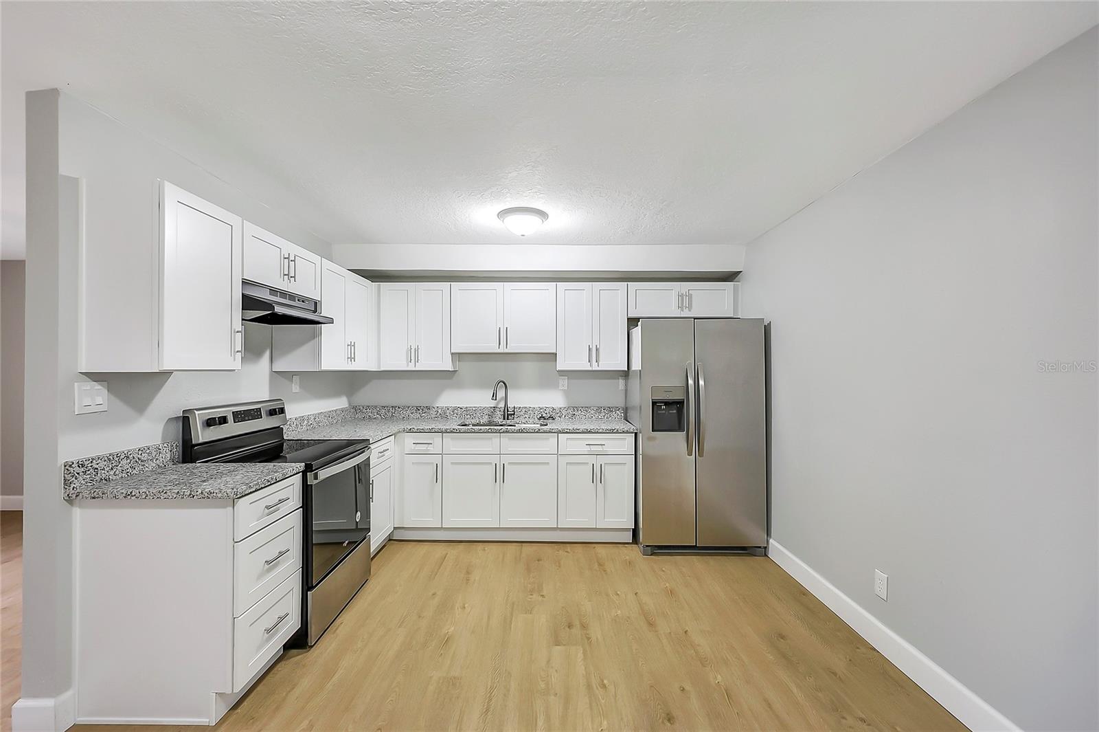 Image 8 of 34 For 5321 9th Place