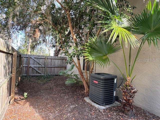 Image 23 of 27 For 1410 Plymouth Avenue