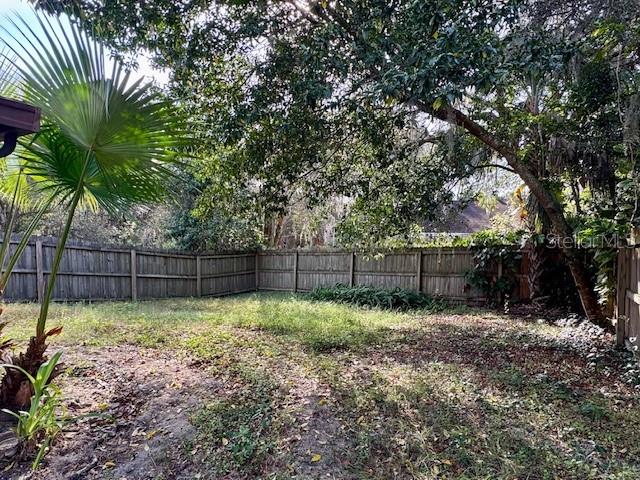 Image 26 of 27 For 1410 Plymouth Avenue