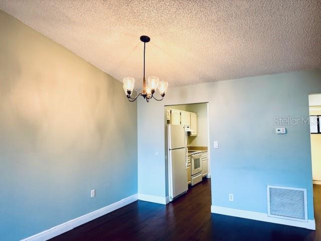 Image 6 of 27 For 1410 Plymouth Avenue