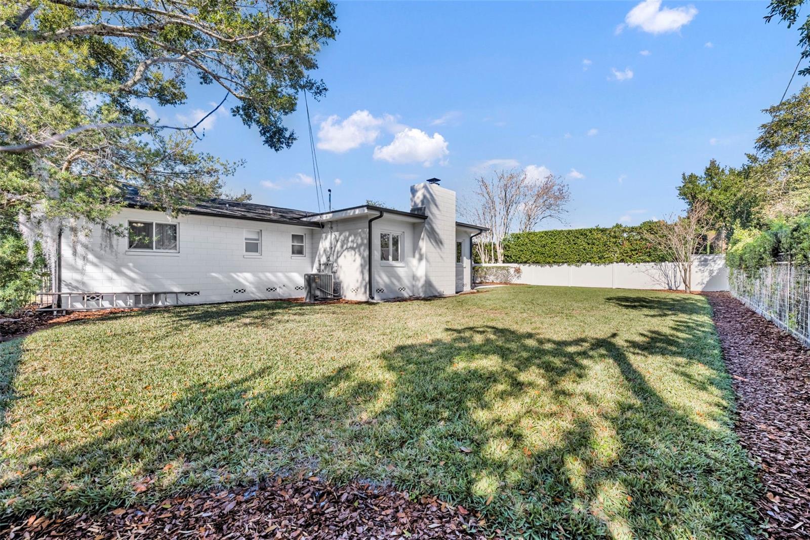 Image 22 of 26 For 636 Dunblane Drive