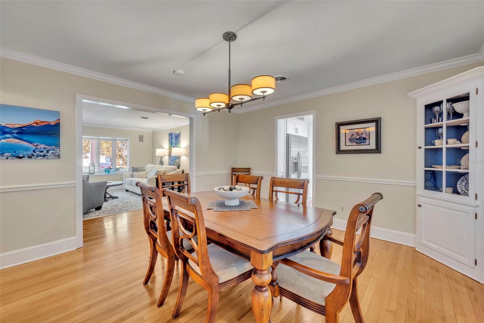 Image 5 of 26 For 636 Dunblane Drive