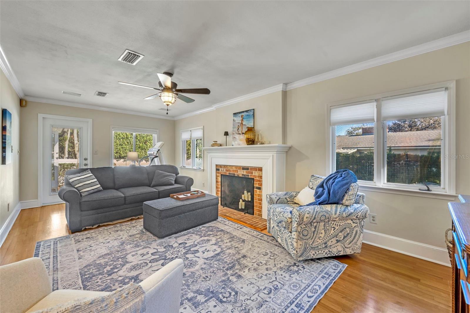 Image 9 of 26 For 636 Dunblane Drive