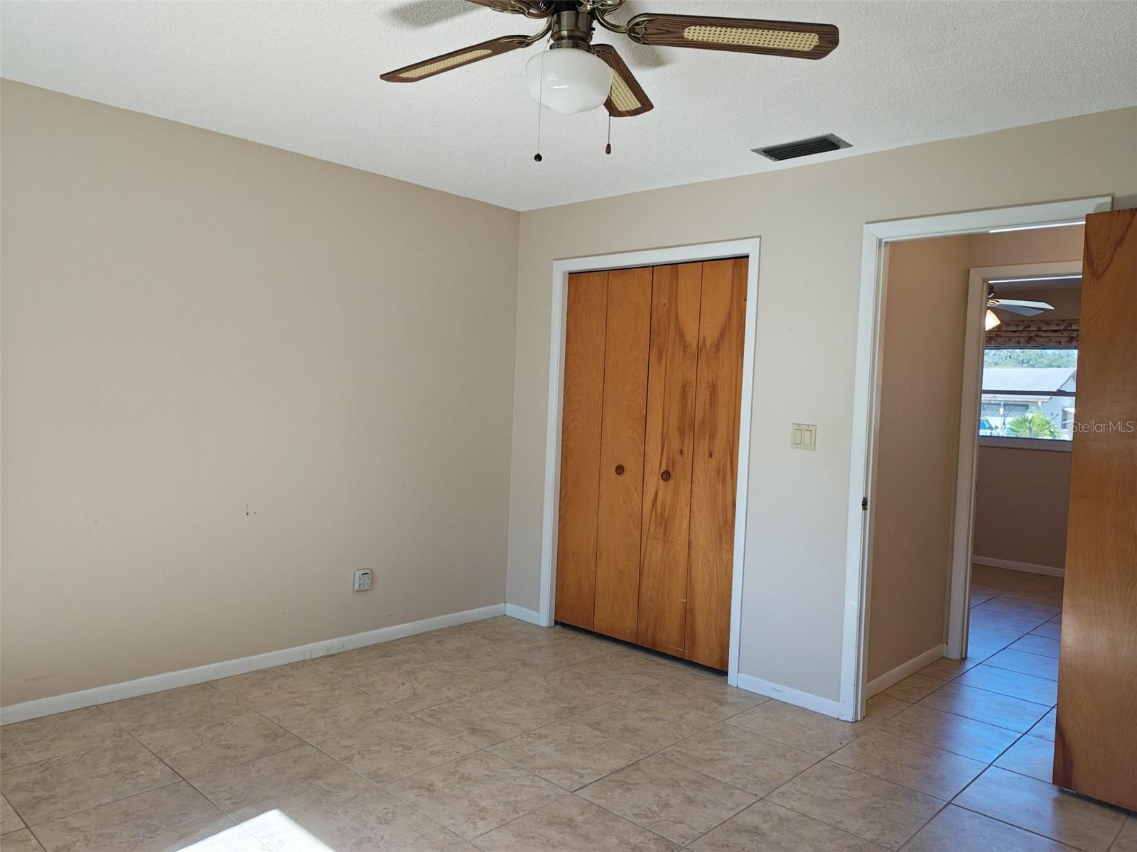 Image 12 of 29 For 31192 Lancewood Drive