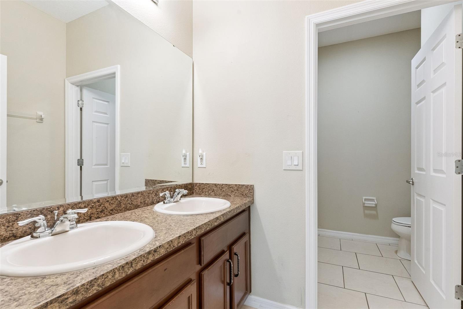 Image 27 of 45 For 11242 Scenic Vista Drive