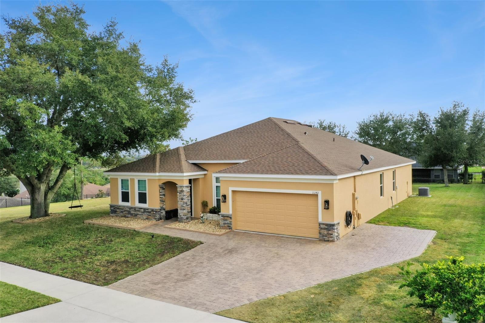 Image 35 of 45 For 11242 Scenic Vista Drive