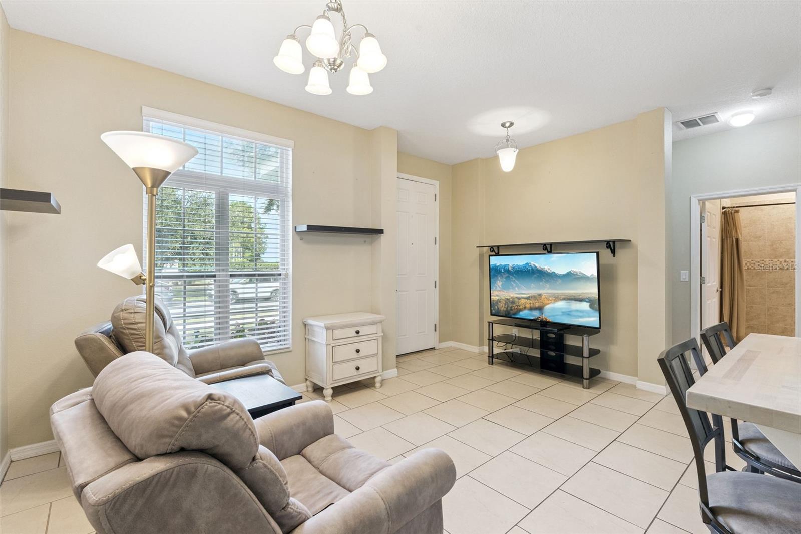 Image 6 of 45 For 11242 Scenic Vista Drive