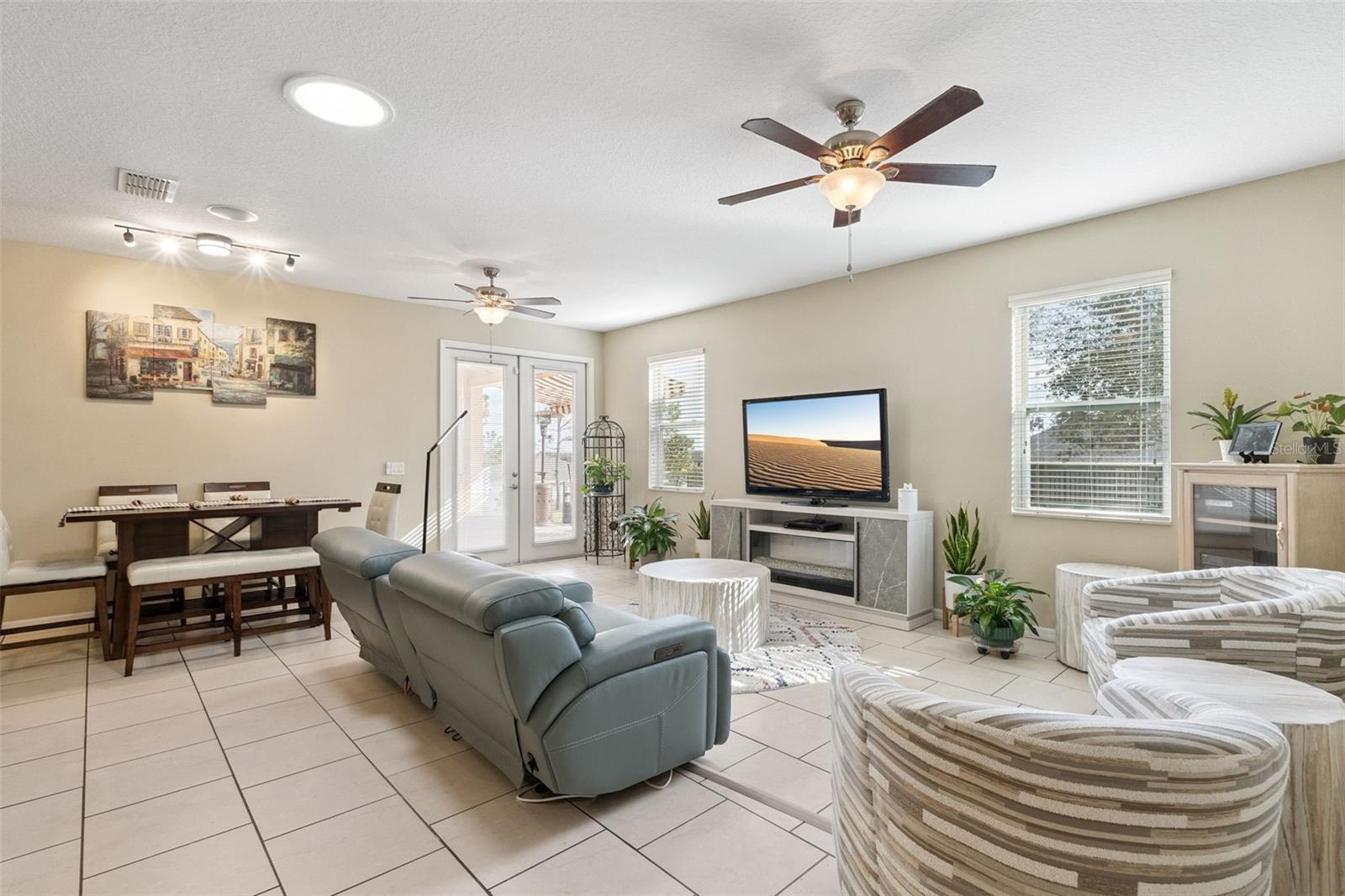 Image 8 of 45 For 11242 Scenic Vista Drive