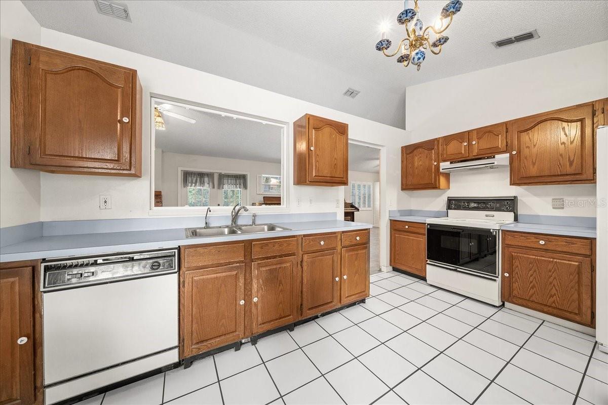 Image 13 of 52 For 1211 Old Us Highway 441