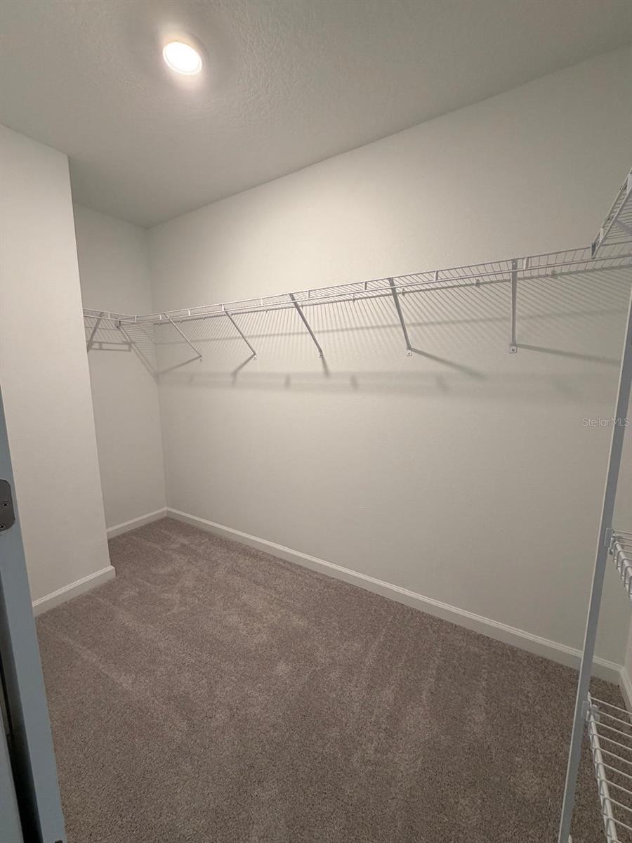 Image 14 of 34 For 3692 37th Court