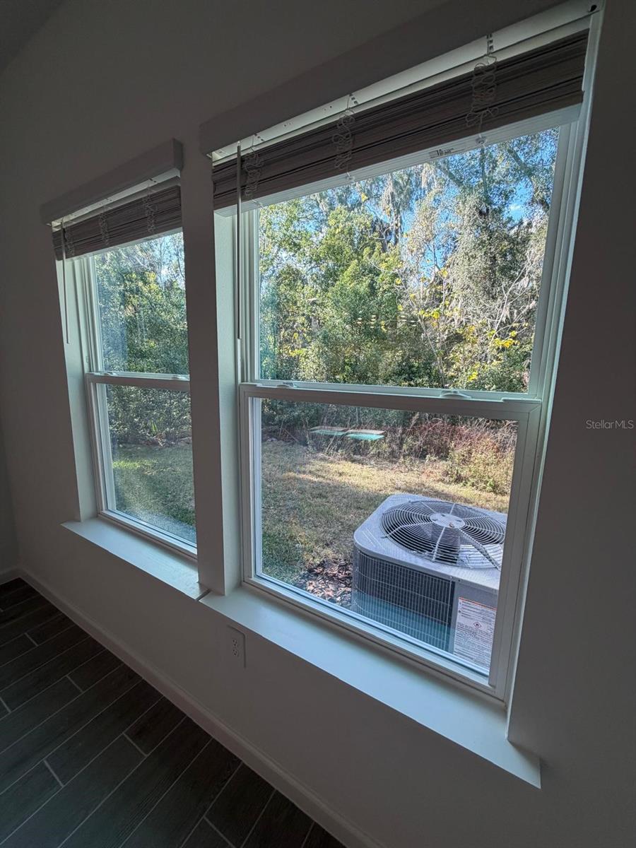 Image 21 of 34 For 3692 37th Court