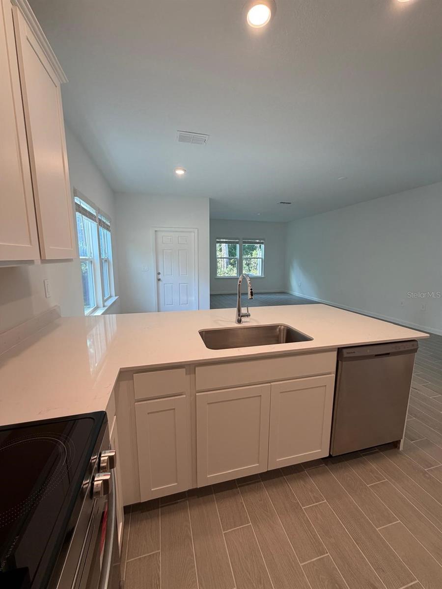 Image 30 of 34 For 3692 37th Court