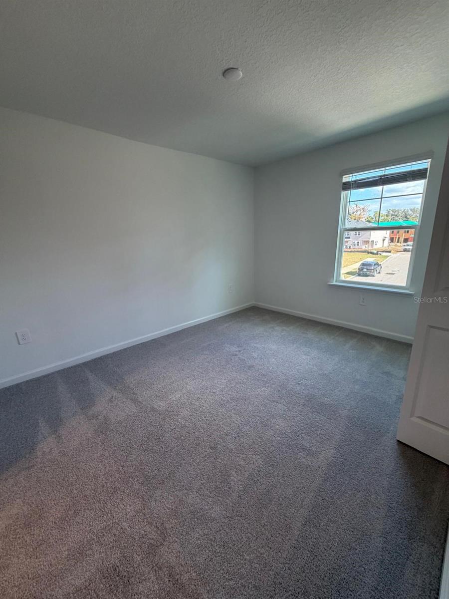 Image 7 of 34 For 3692 37th Court