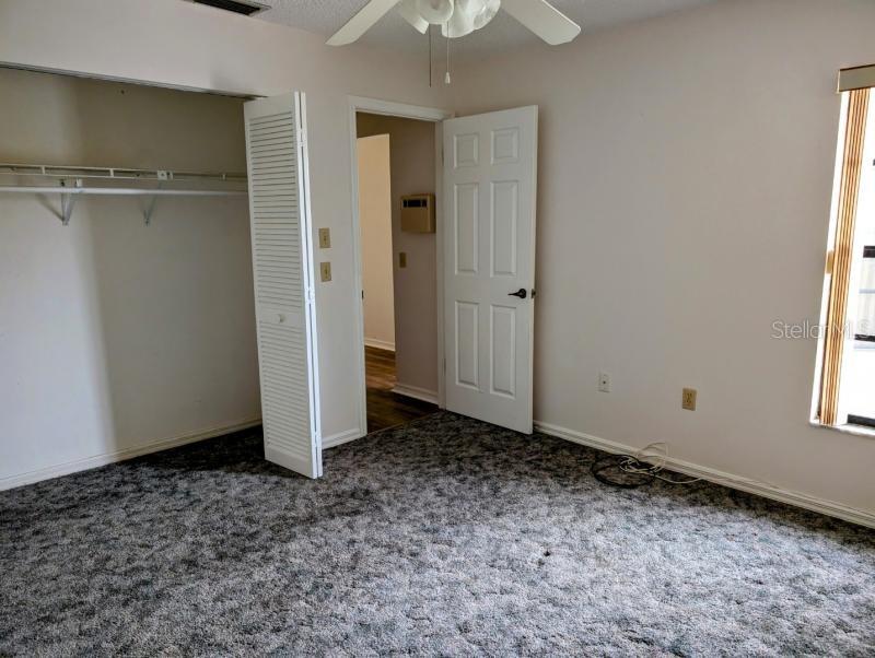 Listing photo id 6 for 13229 Molitor Court