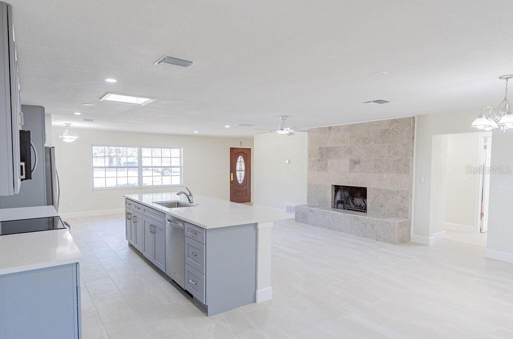 Image 8 of 38 For 70 Winter Park Drive