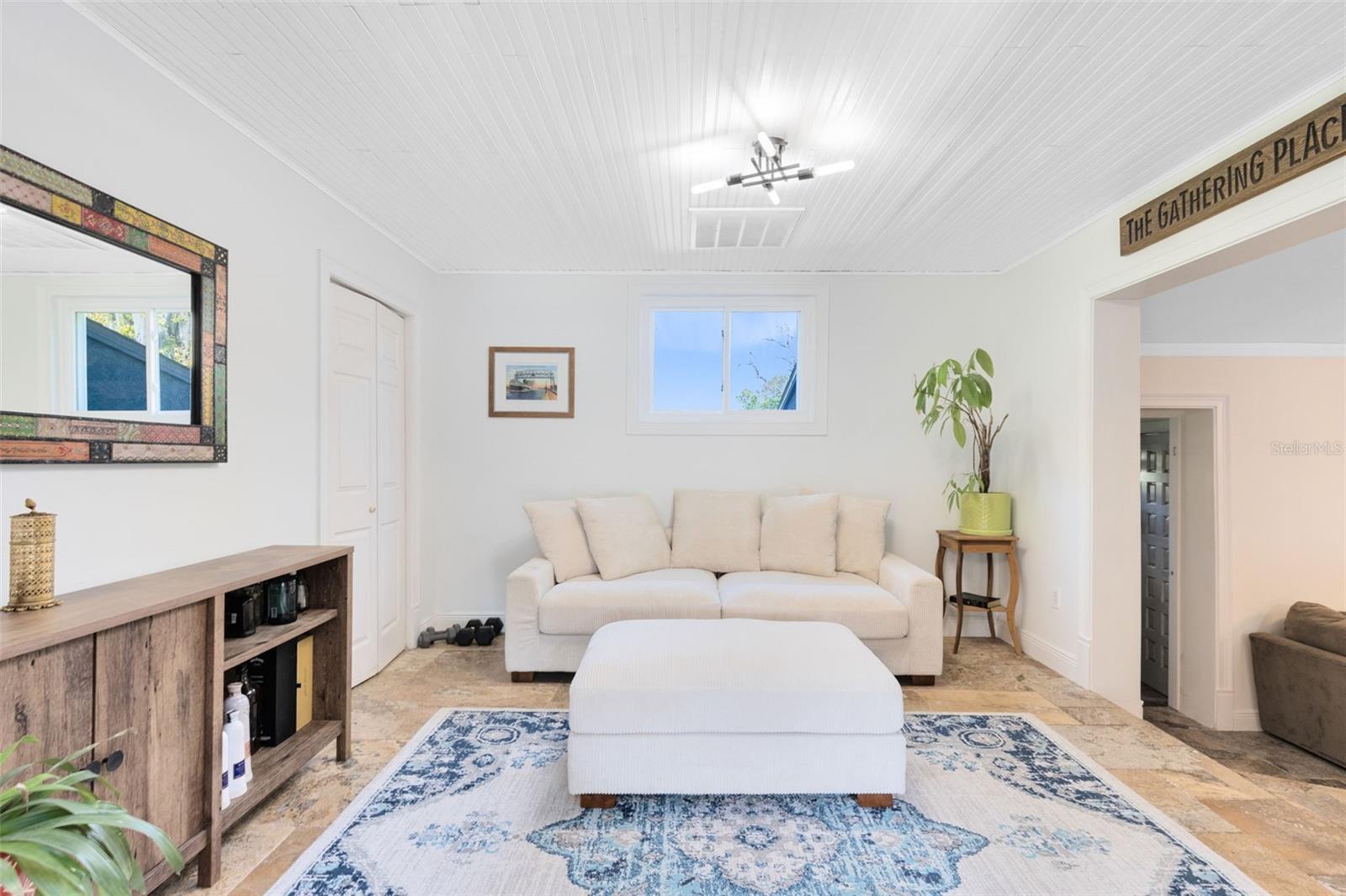 Image 10 of 46 For 2330 Narcissus Avenue