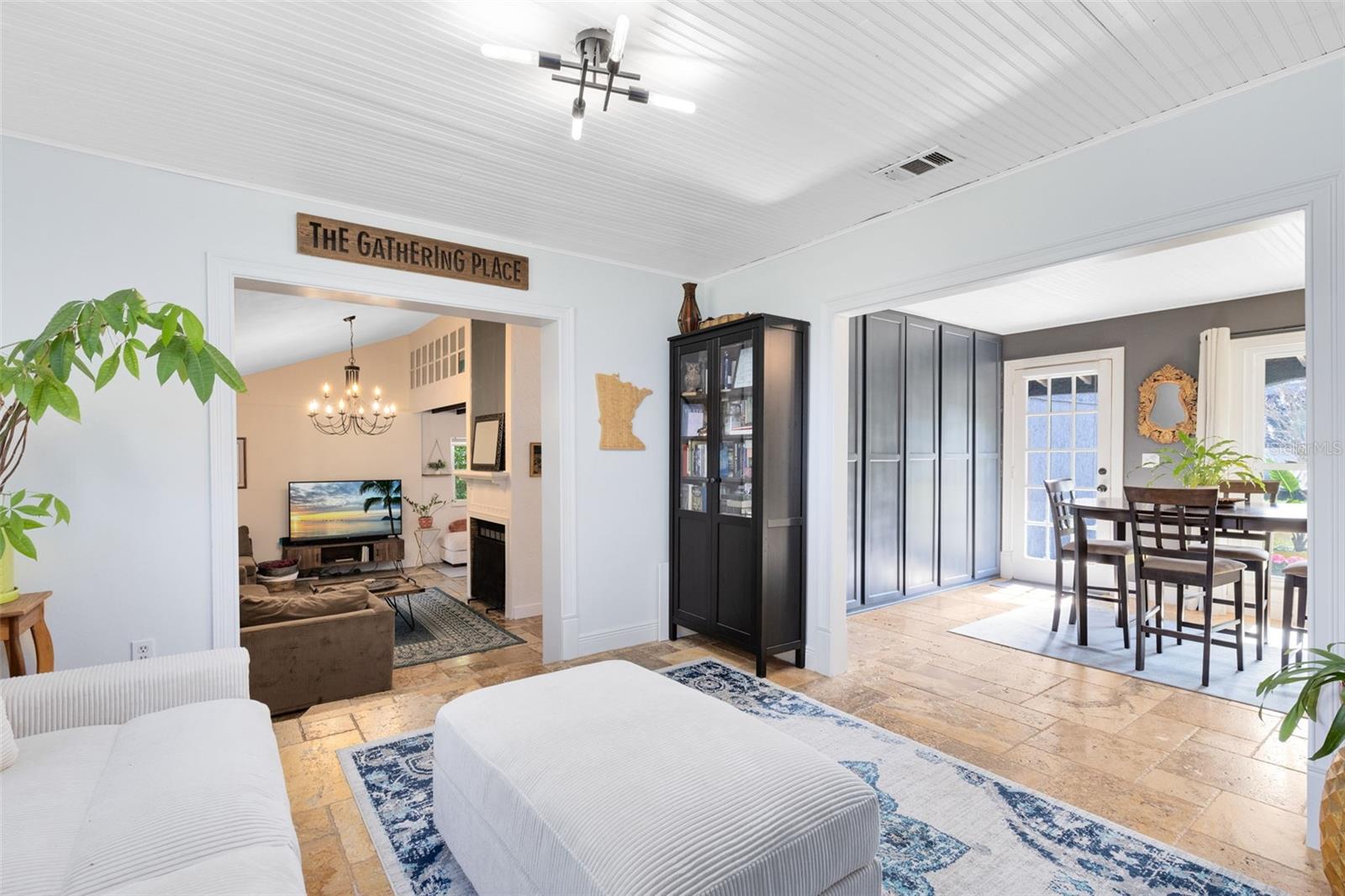 Image 11 of 46 For 2330 Narcissus Avenue