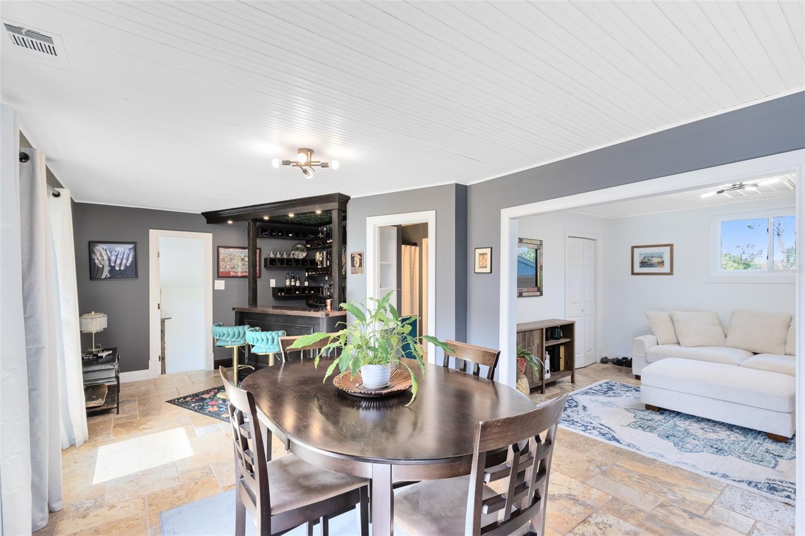 Image 12 of 46 For 2330 Narcissus Avenue