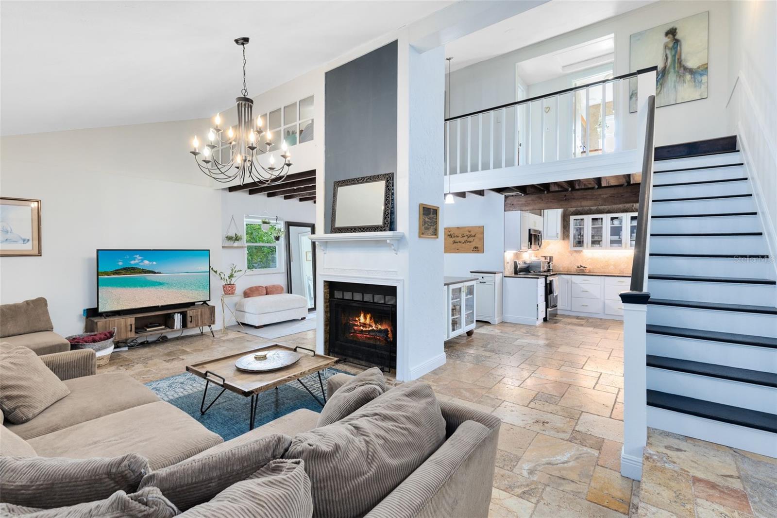 Image 2 of 46 For 2330 Narcissus Avenue