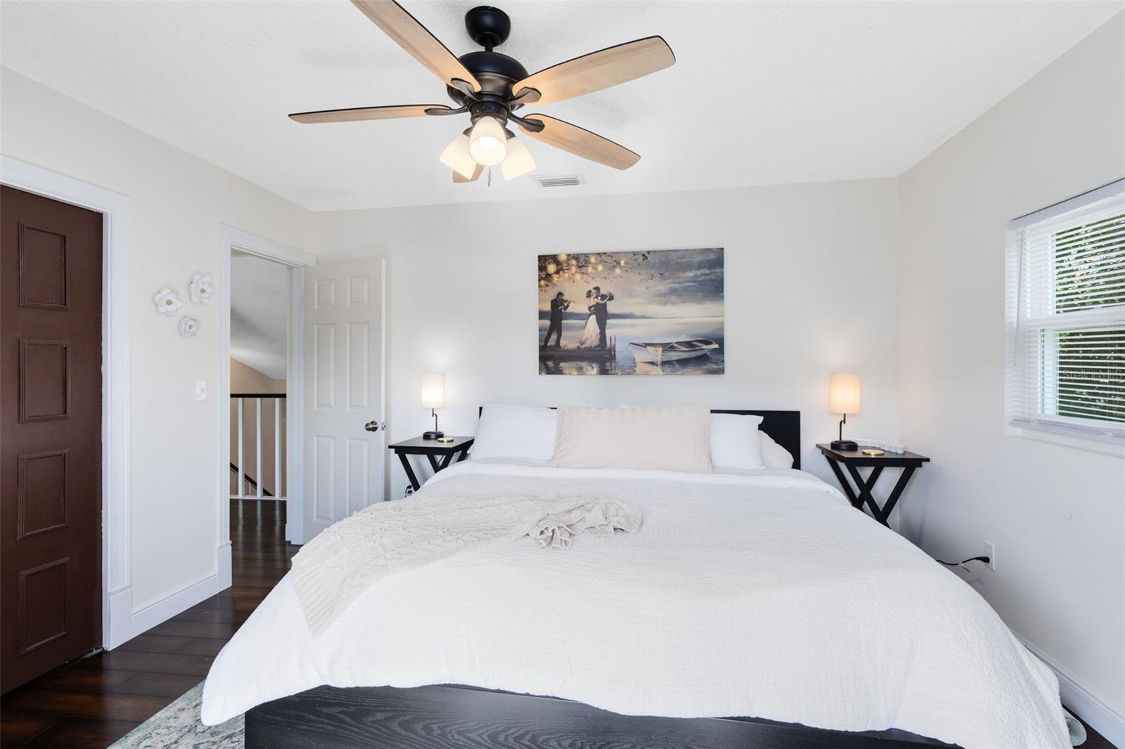 Image 21 of 46 For 2330 Narcissus Avenue