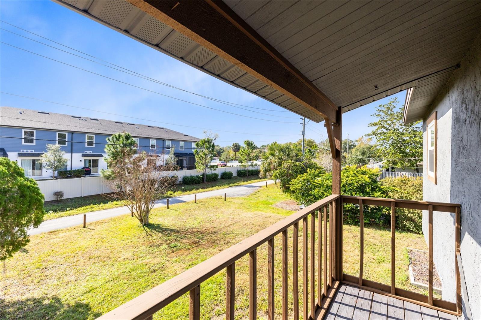 Image 22 of 46 For 2330 Narcissus Avenue