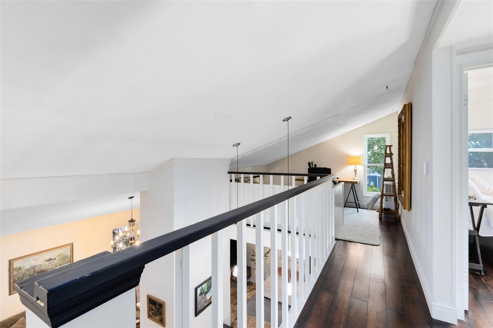 Image 24 of 46 For 2330 Narcissus Avenue