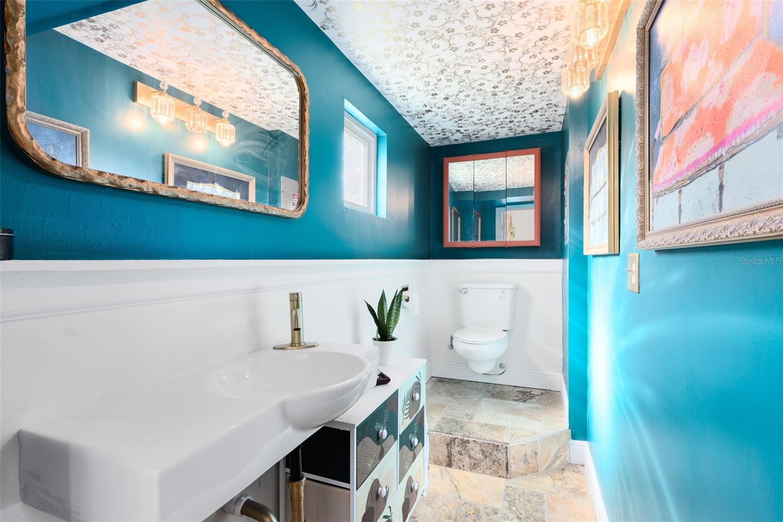 Image 27 of 46 For 2330 Narcissus Avenue