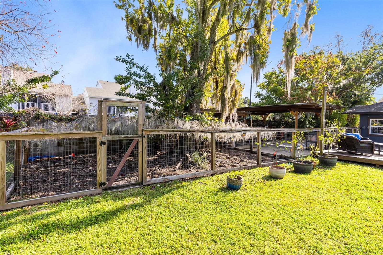 Image 32 of 46 For 2330 Narcissus Avenue