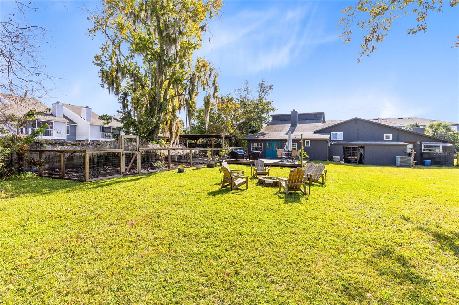 Image 33 of 46 For 2330 Narcissus Avenue