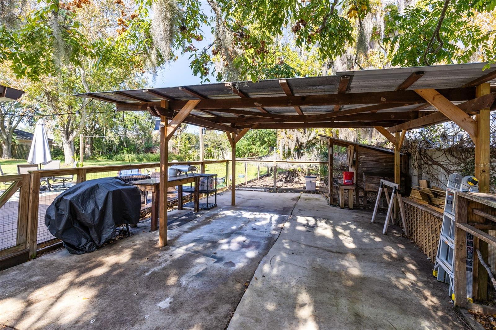 Image 37 of 46 For 2330 Narcissus Avenue