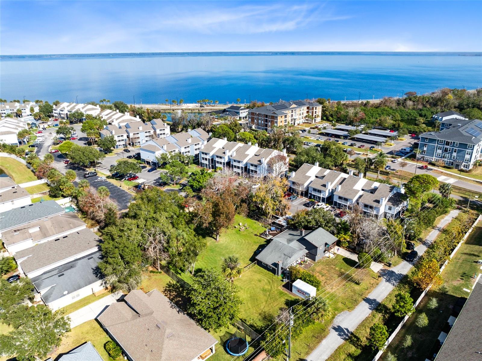 Image 46 of 46 For 2330 Narcissus Avenue