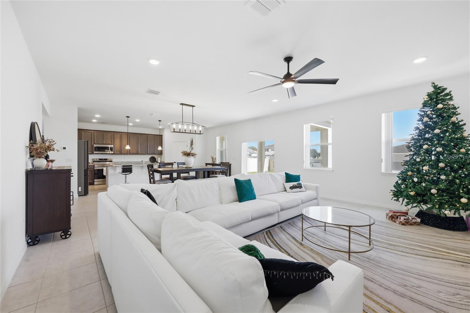 Image 17 of 55 For 33400 Country House Drive