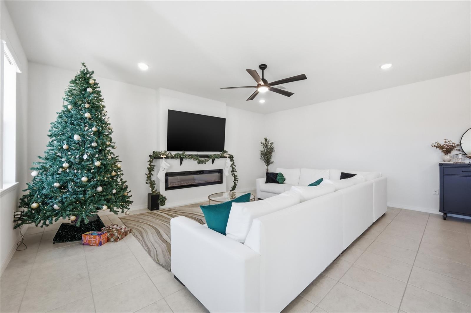 Image 23 of 55 For 33400 Country House Drive