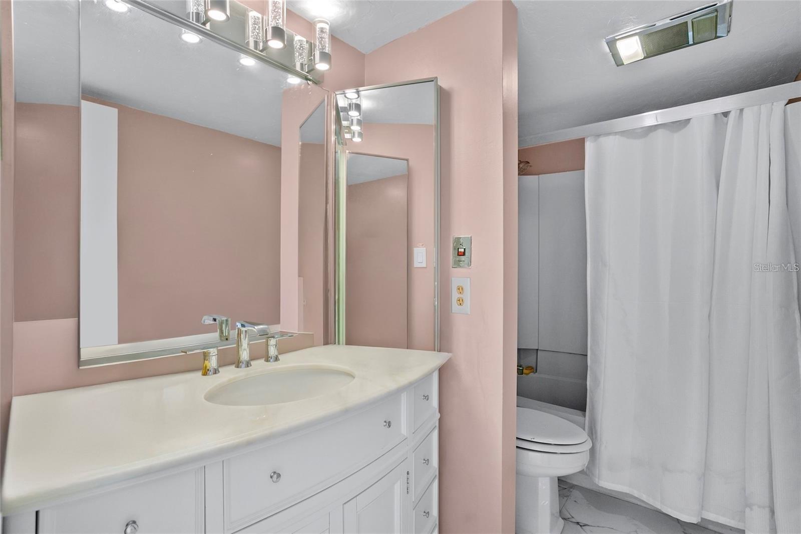 Image 5 of 20 For 907 Tennis Way 3147-8