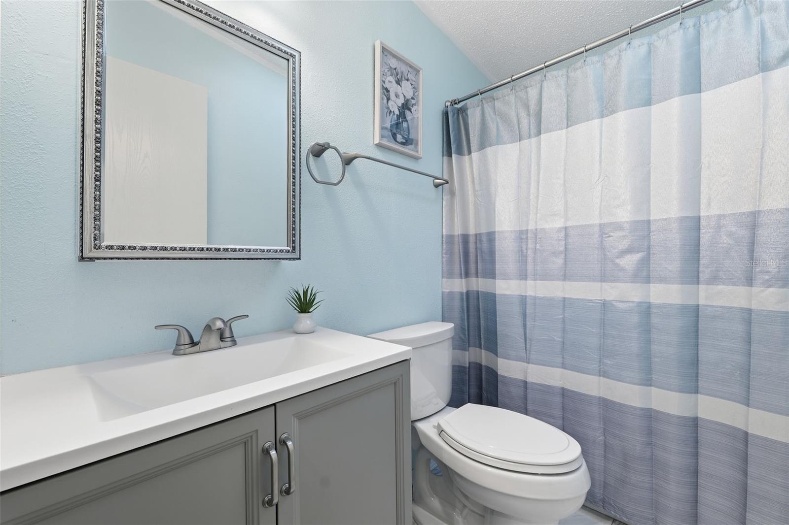 Image 17 of 27 For 117 Eola Park Drive