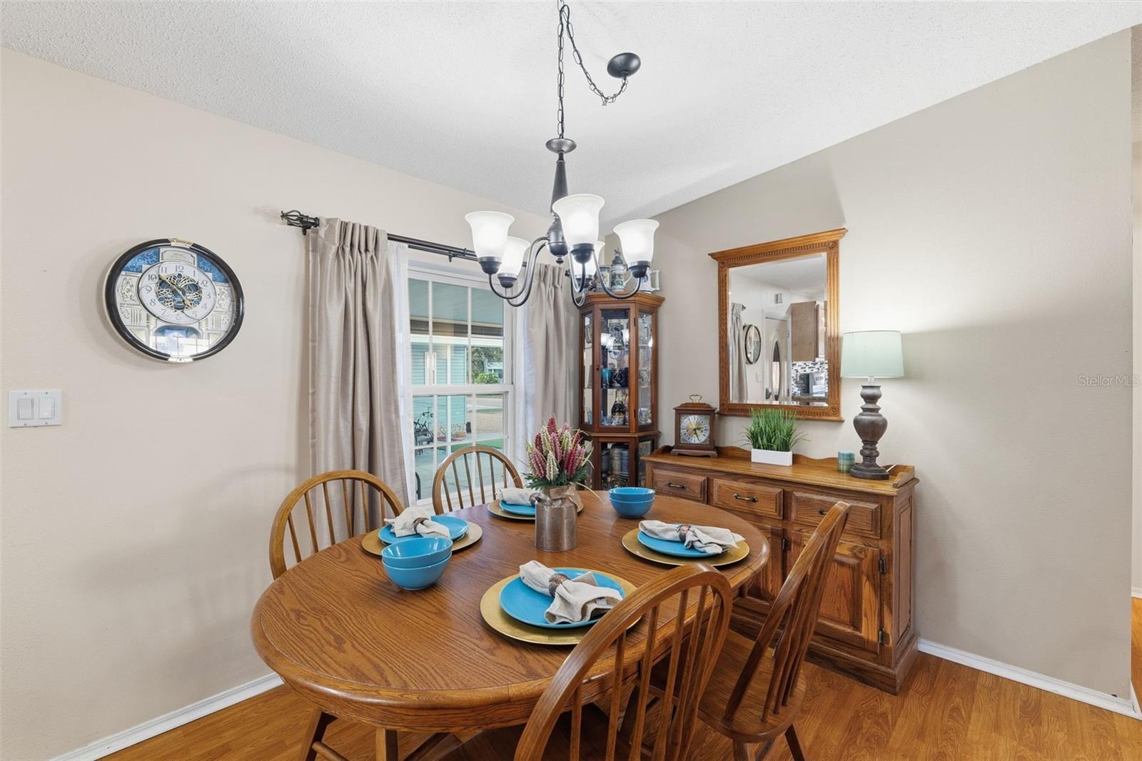 Image 7 of 27 For 117 Eola Park Drive