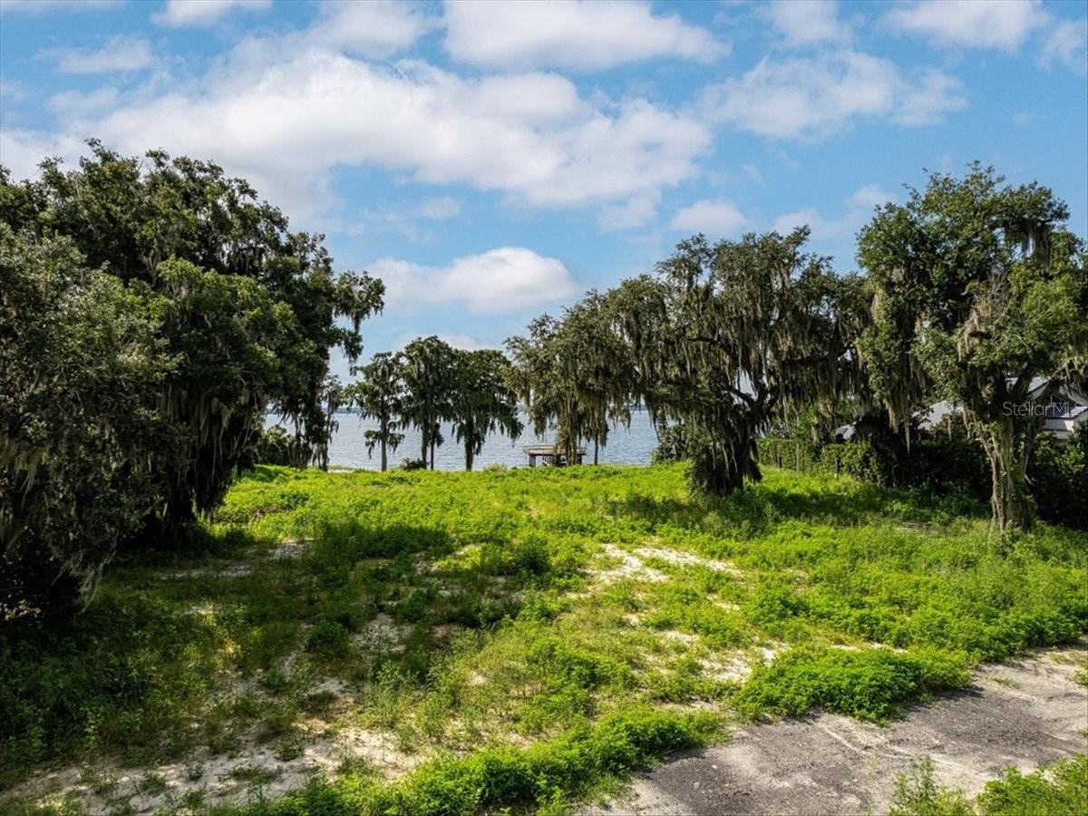 Image 10 of 26 For 12418 Park Avenue