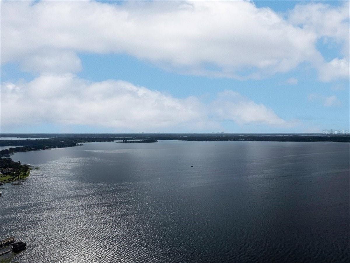 Image 16 of 26 For 12418 Park Avenue