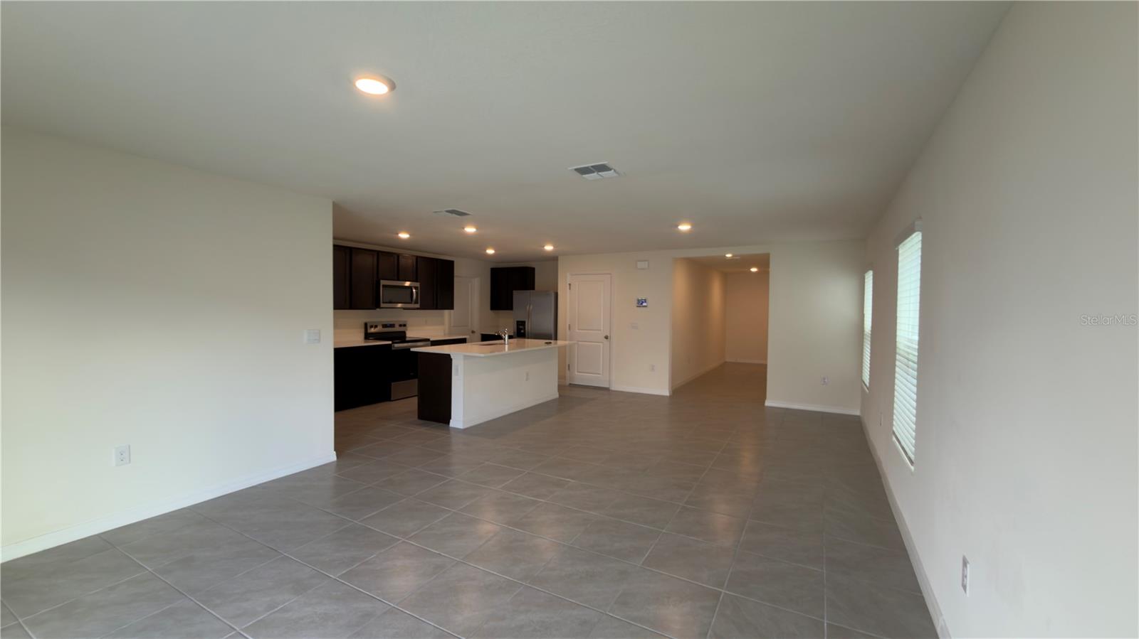 Image 11 of 41 For 8632 45th Court