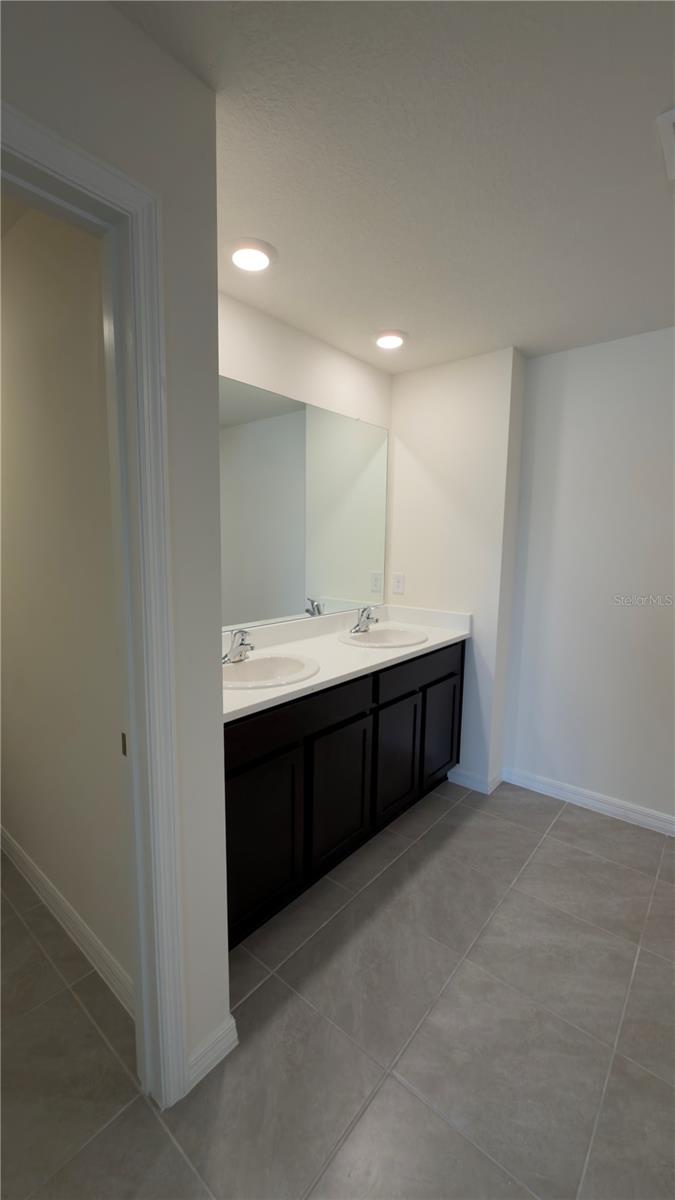 Image 26 of 41 For 8632 45th Court