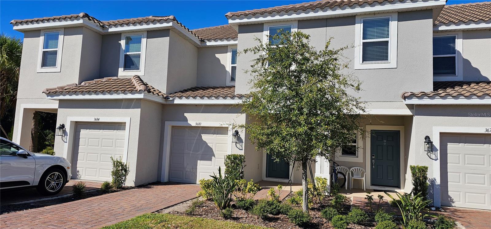 Image 2 of 71 For 3680 Circle Hook Street