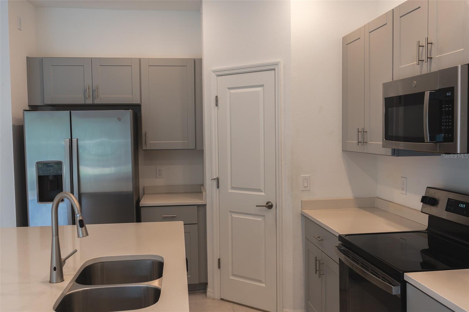 Image 30 of 71 For 3680 Circle Hook Street