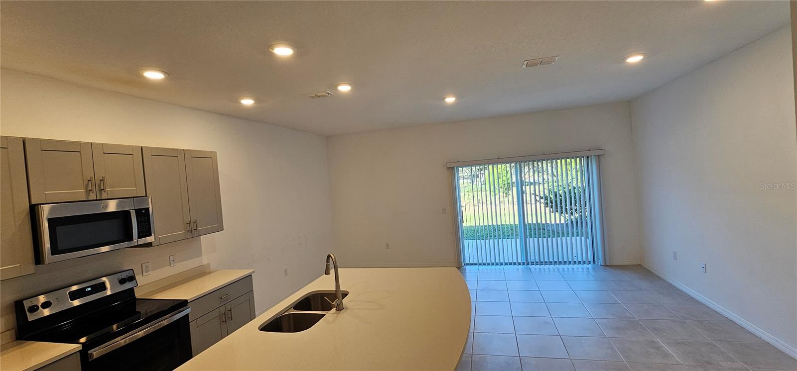 Image 37 of 71 For 3680 Circle Hook Street