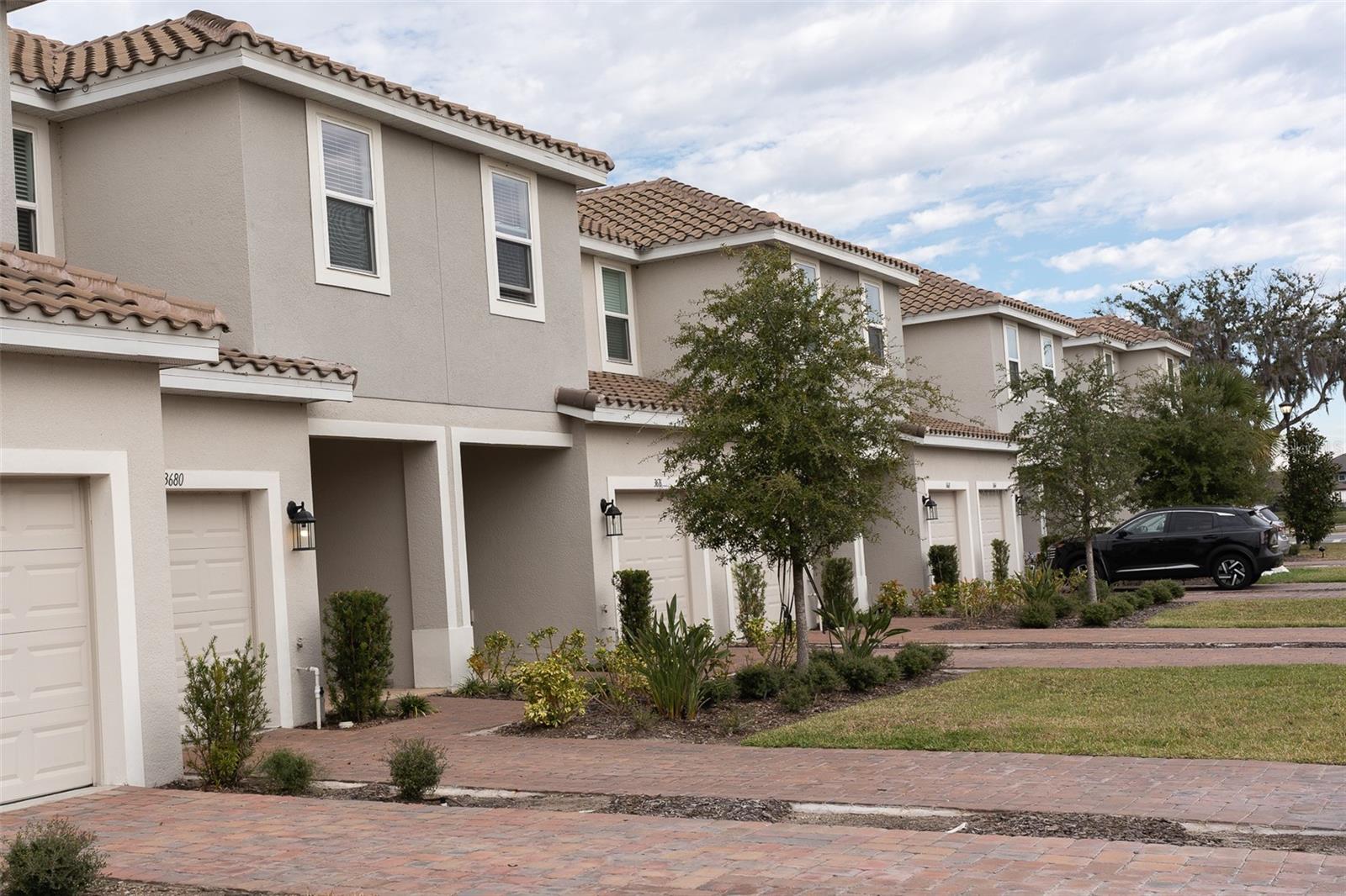 Image 5 of 71 For 3680 Circle Hook Street