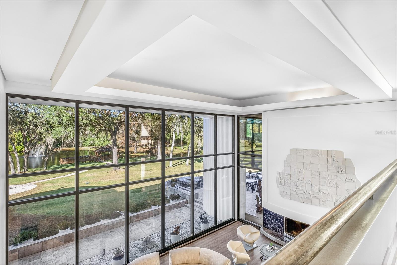 Image 16 of 100 For 812 Sweetwater Club Boulevard