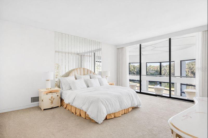 Image 50 of 100 For 812 Sweetwater Club Boulevard