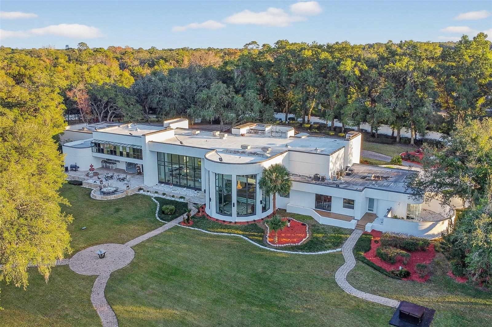 Image 59 of 100 For 812 Sweetwater Club Boulevard