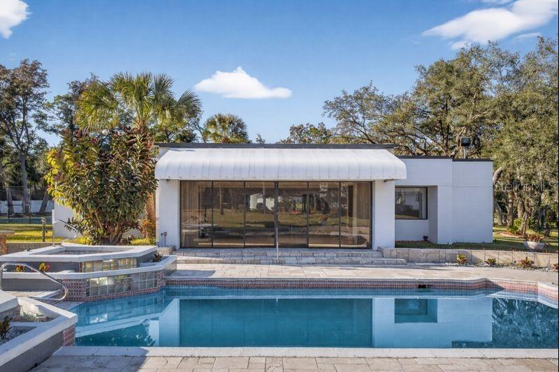 Image 68 of 100 For 812 Sweetwater Club Boulevard